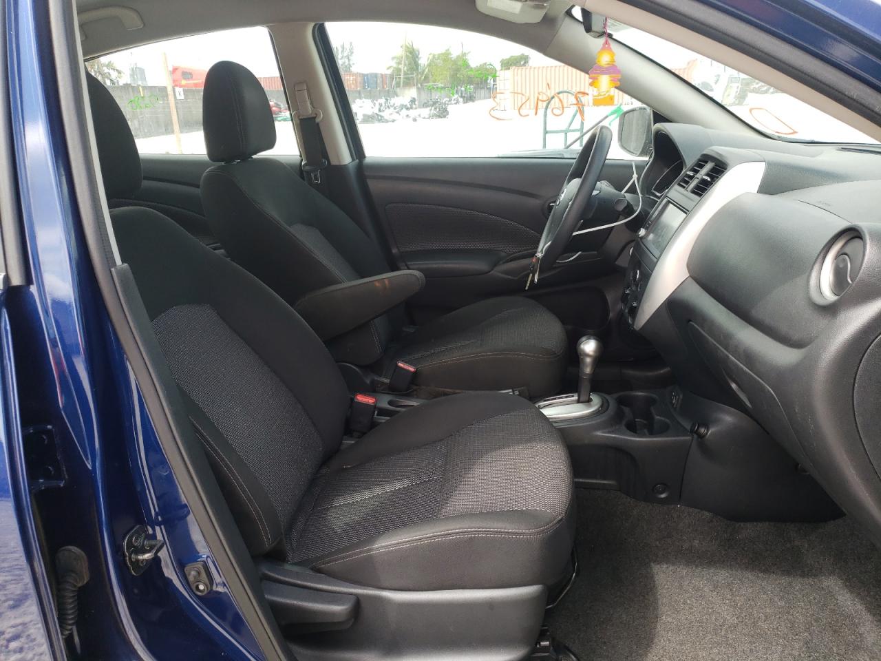 Photo 5 from auction – 2019 NISSAN VERSA S with VIN 3N1CN7AP8KL813100