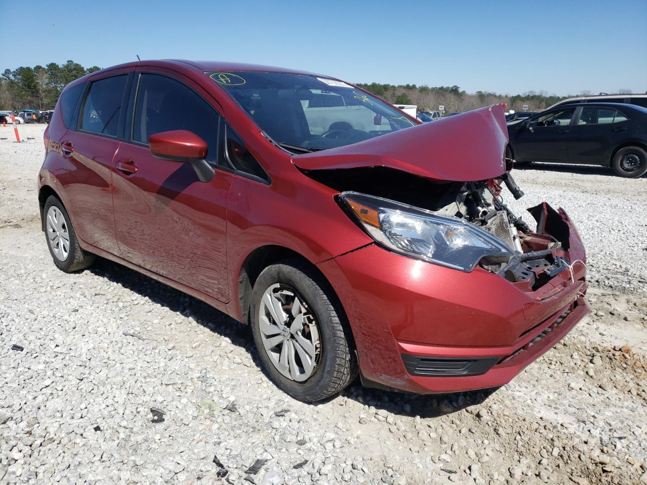 NISSAN VERSA NOTE 2018 with VIN 3N1CE2CP1JL353597 - Photo from auction
