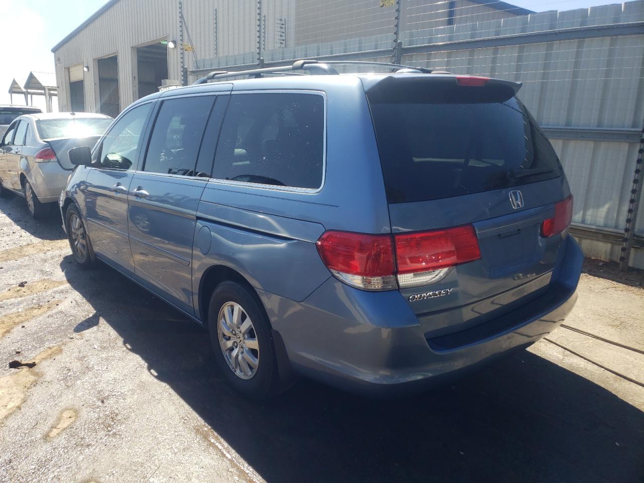 Photo 3 from auction – 2008 HONDA ODYSSEY EX with VIN 5FNRL38628B073862
