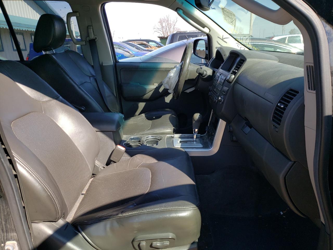 Photo 5 from auction – 2012 NISSAN PATHFINDER with VIN 5N1AR1NB5CC605074