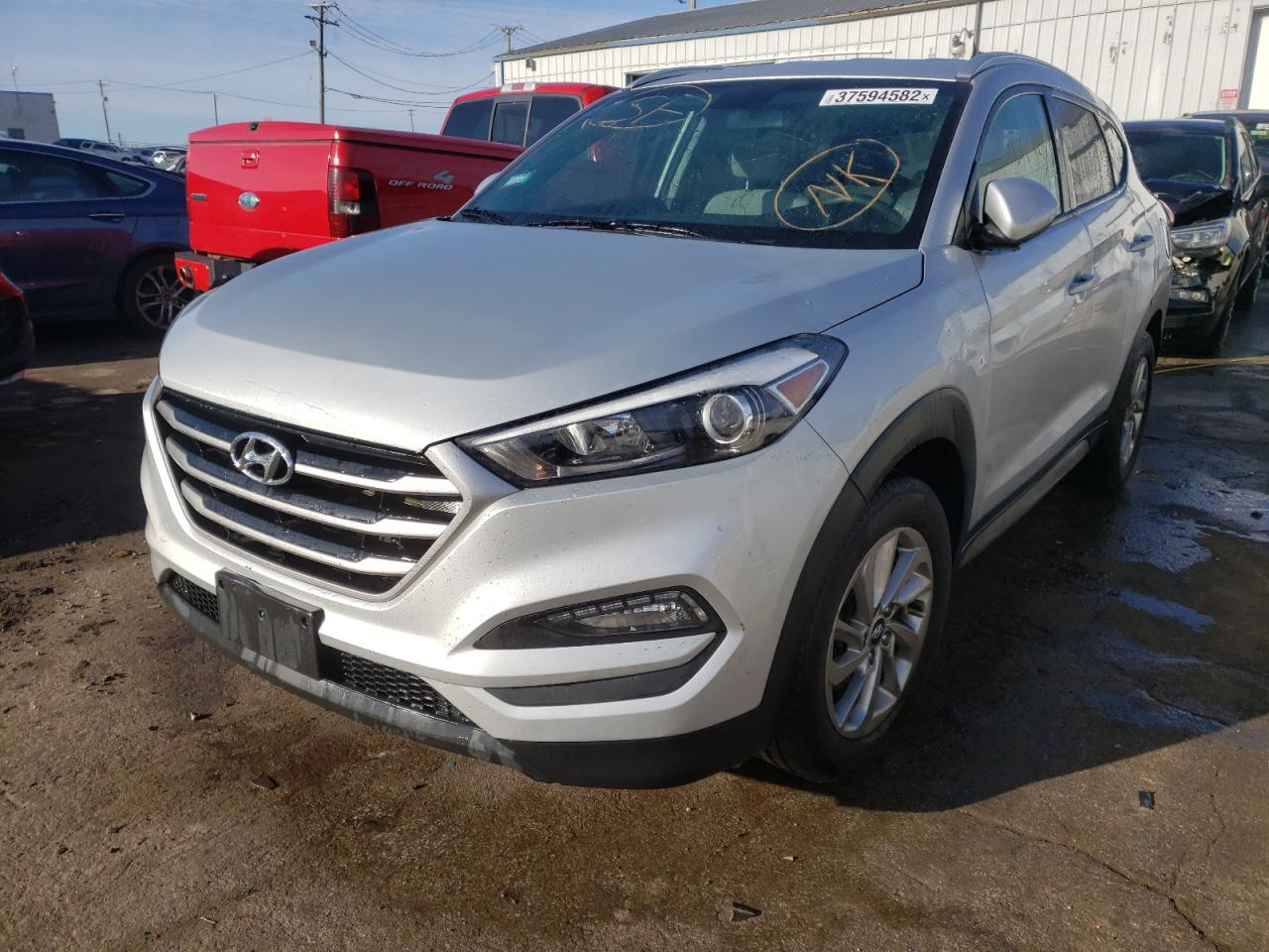 Photo 2 from auction – 2017 HYUNDAI TUCSON LIM with VIN KM8J33A44HU278348