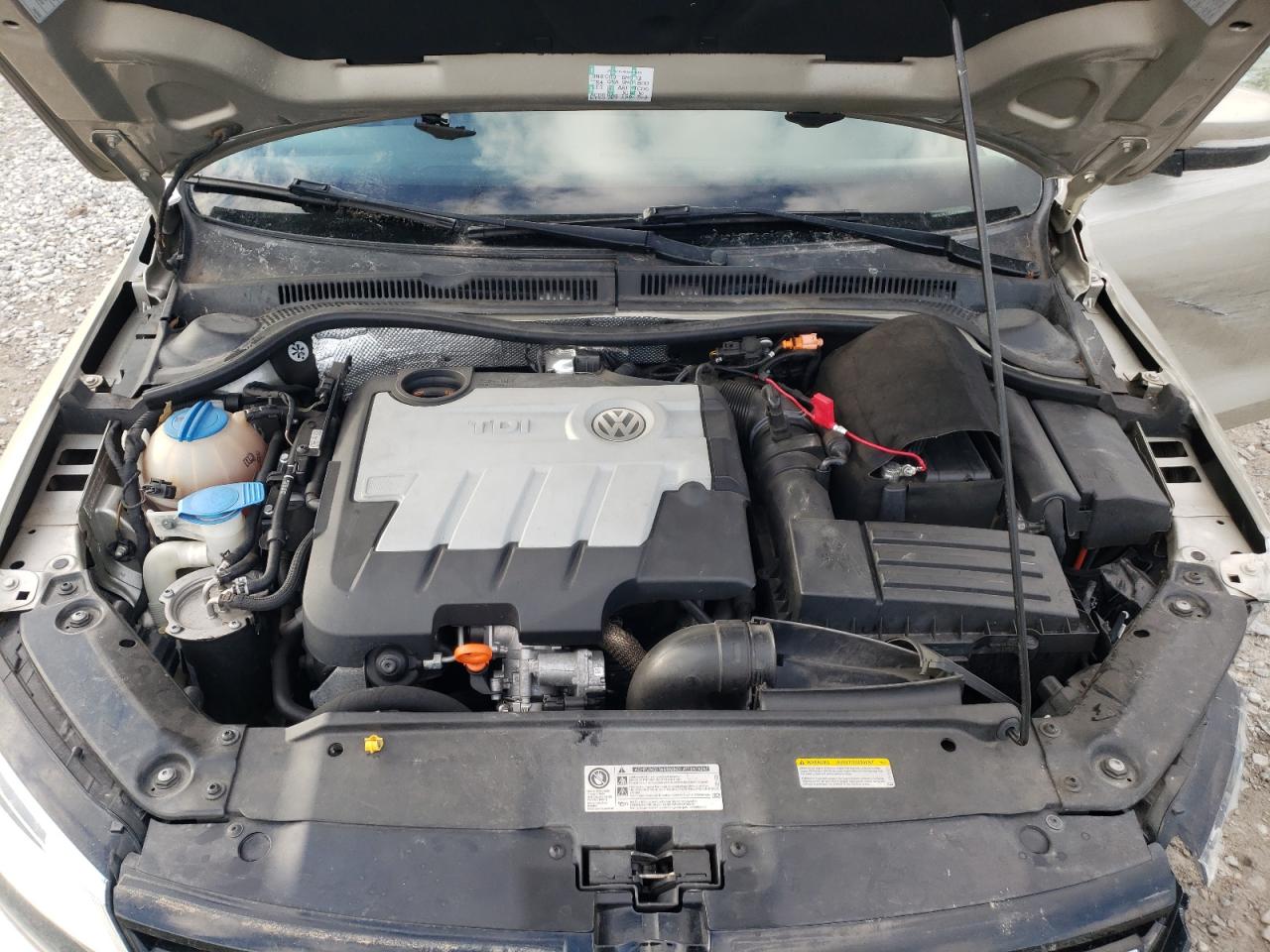 Photo 7 from auction – 2014 VOLKSWAGEN JETTA TDI with VIN 3VWLL7AJ1EM201699