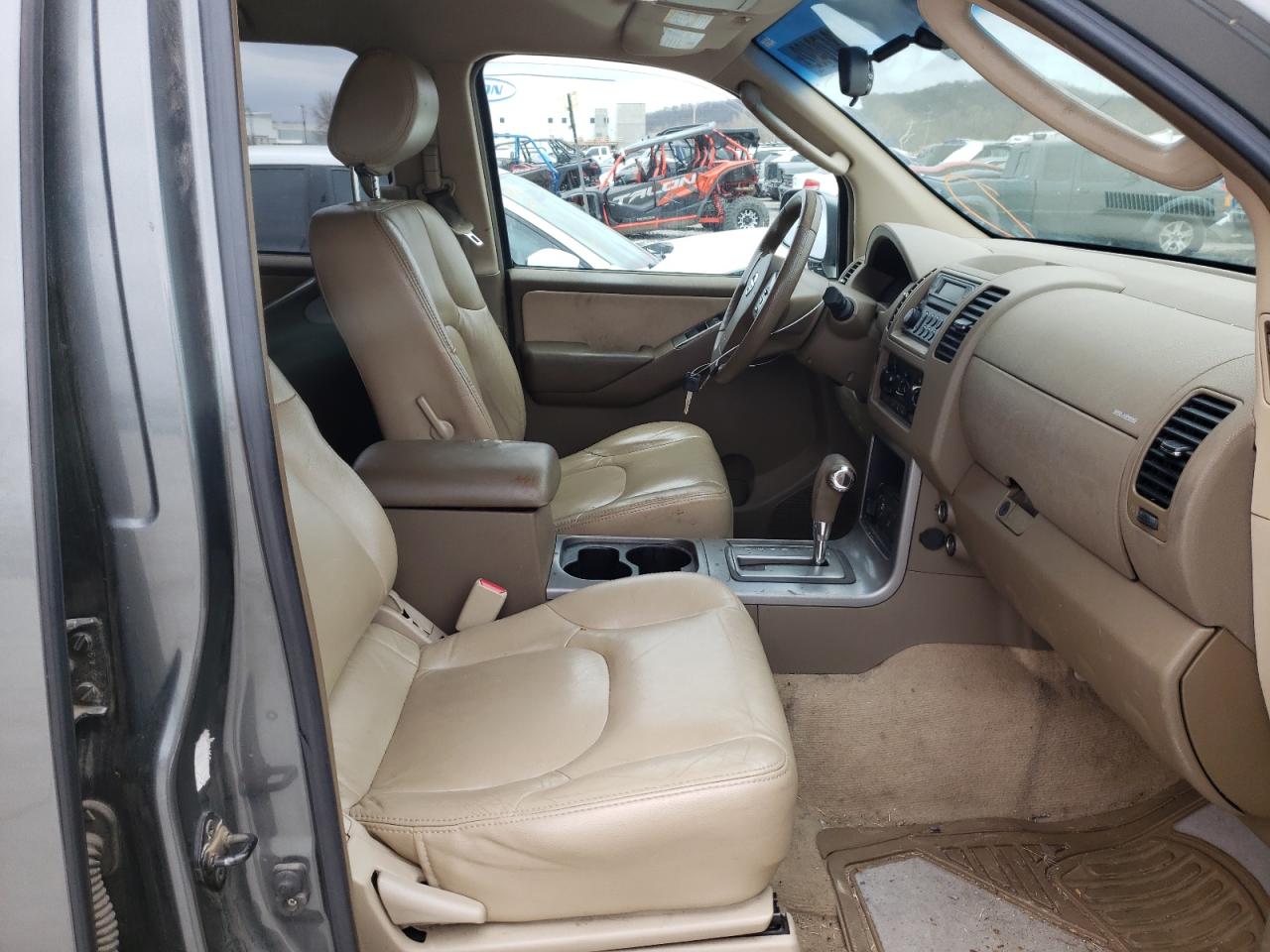 Photo 5 from auction – 2007 NISSAN PATHFINDER with VIN 5N1AR18W17C604427