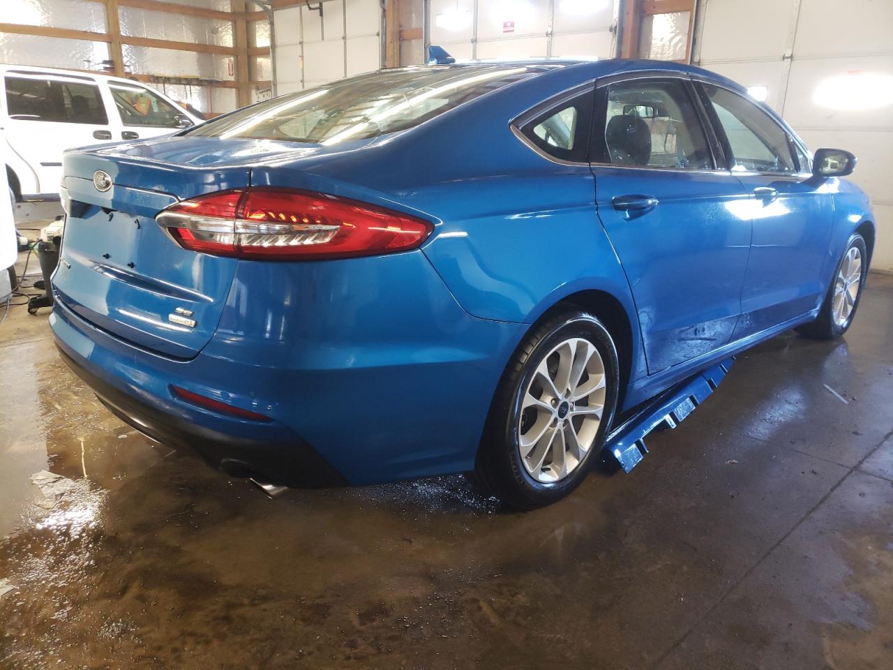 Photo 4 from auction – 2020 FORD FUSION SE with VIN 3FA6P0HD5LR233220