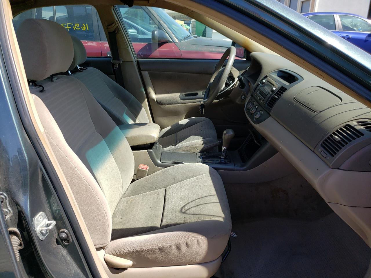 Photo 5 from auction – 2005 TOYOTA CAMRY LE with VIN 4T1BE32K75U017853