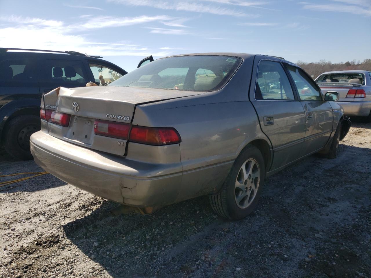 Photo 4 from auction – 1998 TOYOTA CAMRY CE with VIN 4T1BF28K4WU052804