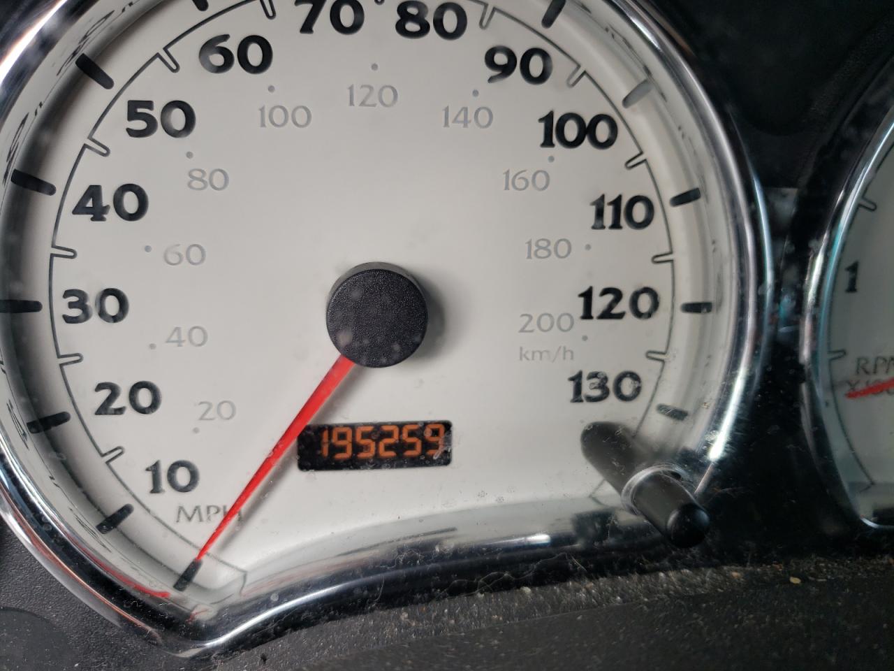 Photo 8 from auction – 2006 SATURN VUE with VIN 5GZCZ33D56S861852