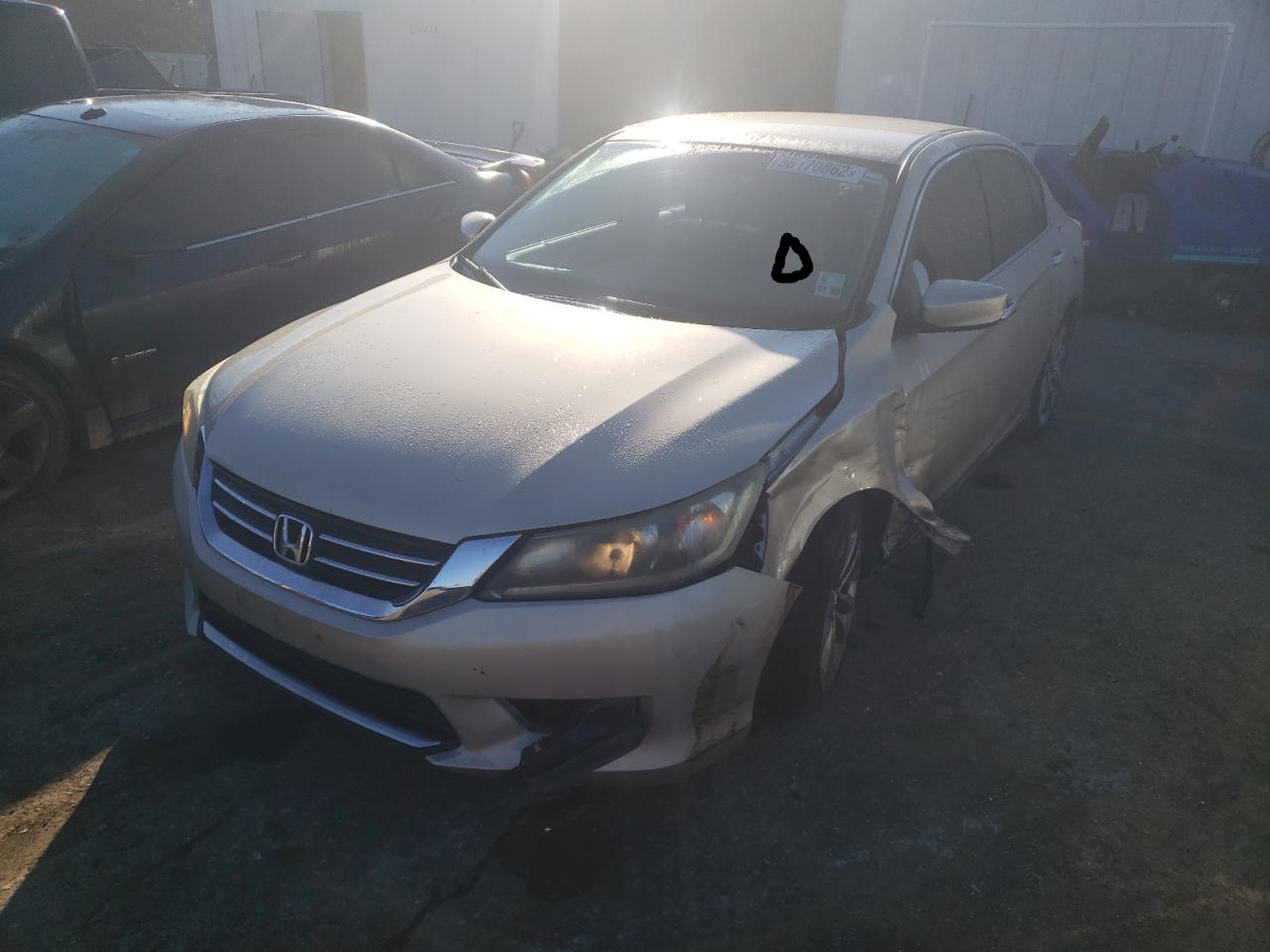 Photo 2 from auction – 2015 HONDA ACCORD SPO with VIN 1HGCR2F53FA018935