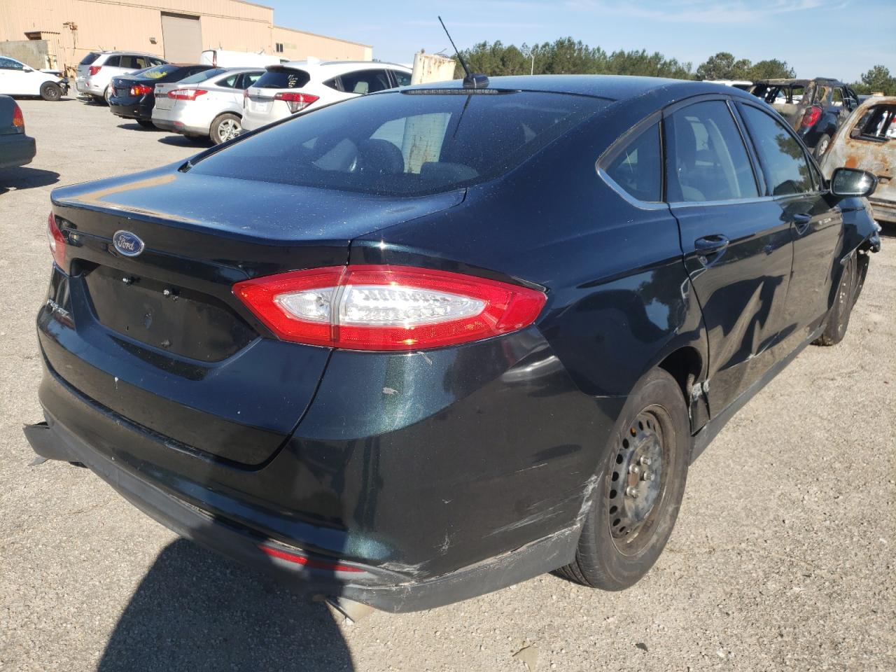 Photo 4 from auction – 2014 FORD FUSION S with VIN 3FA6P0G71ER118130
