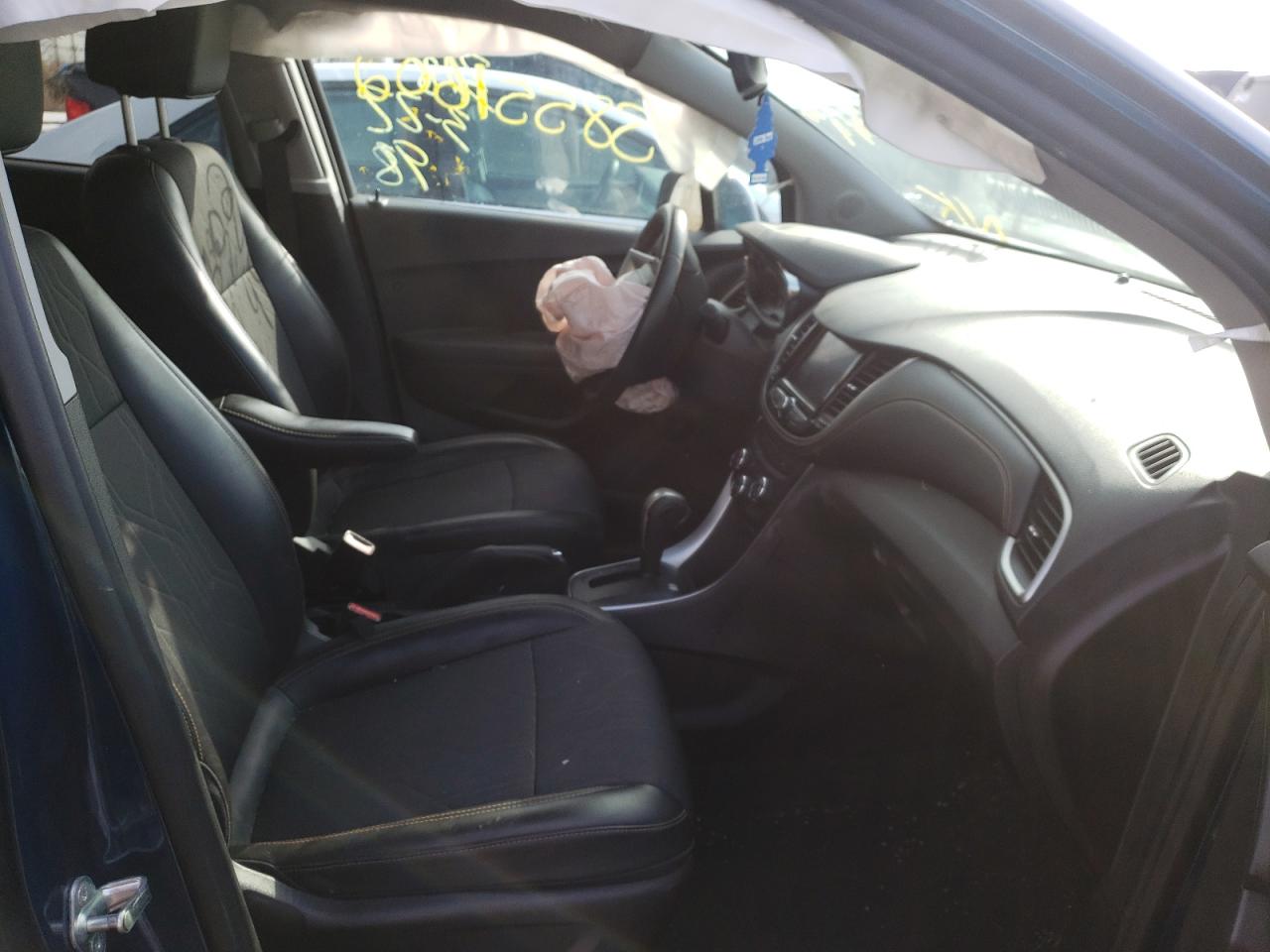 Photo 5 from auction – 2020 CHEVROLET TRAX 1LT with VIN 3GNCJPSB3LL297586