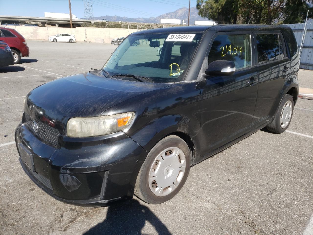 Photo 2 from auction – 2008 SCION XB with VIN JTLKE50E981018493