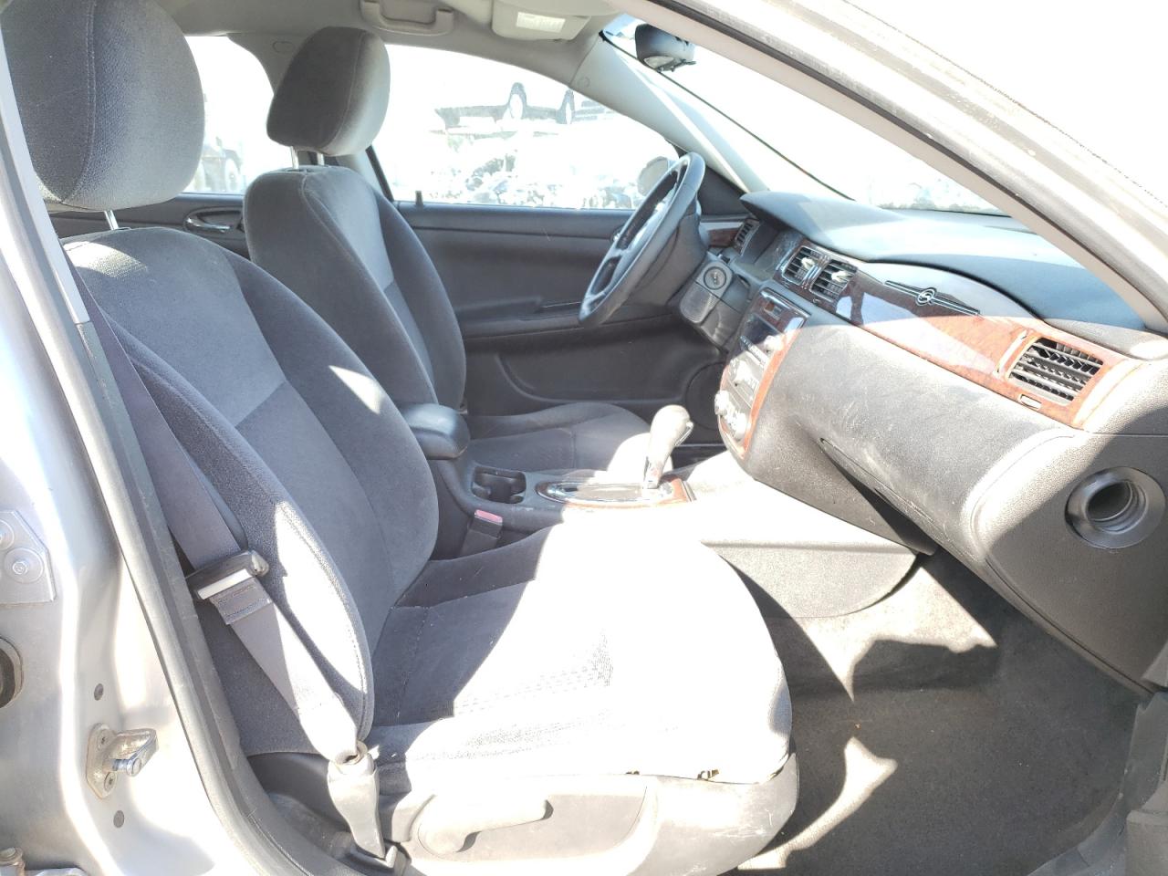 Photo 5 from auction – 2011 CHEVROLET IMPALA with VIN 2G1WG5EK6B1304107