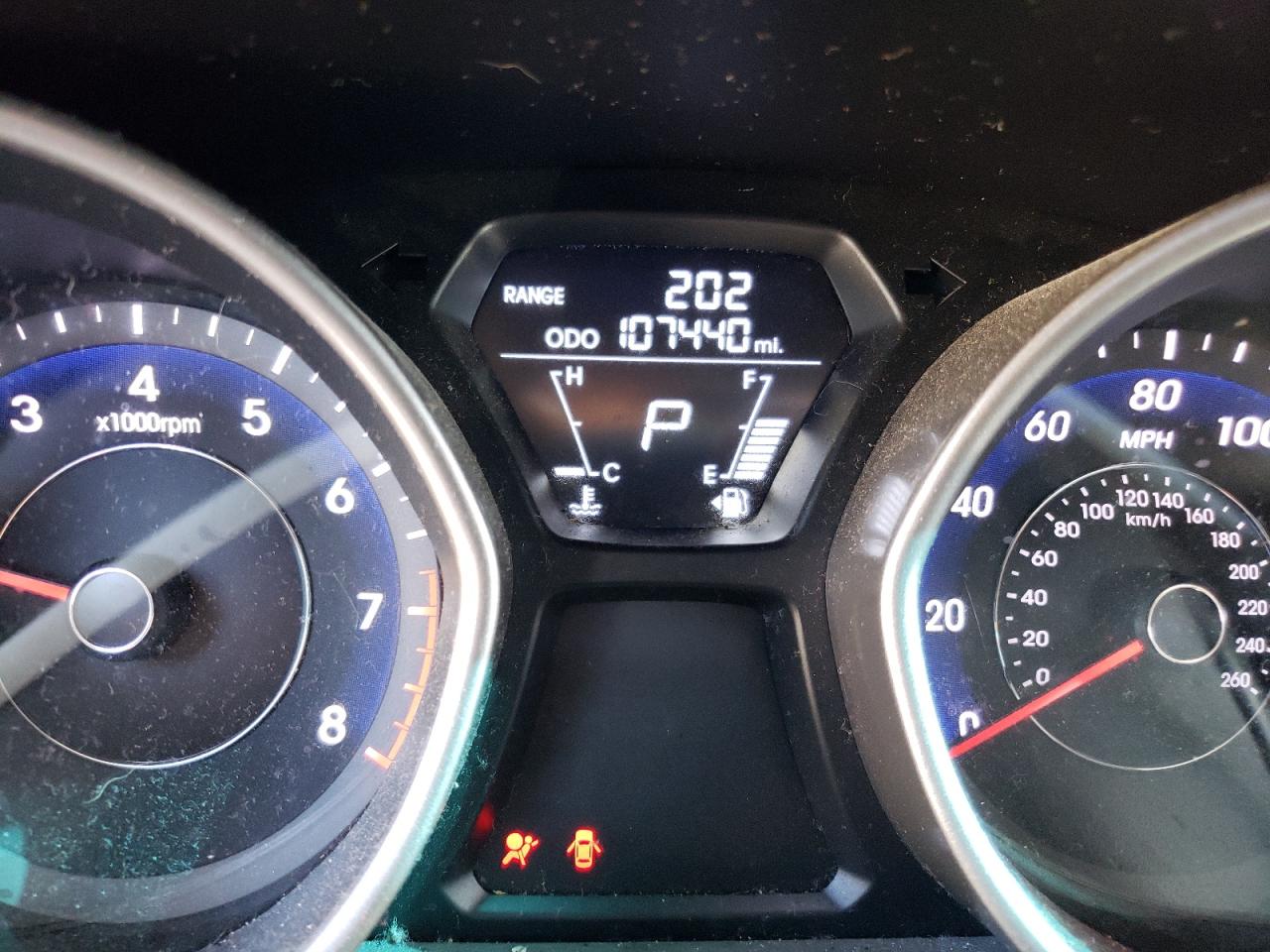 Photo 8 from auction – 2012 HYUNDAI ELANTRA GL with VIN 5NPDH4AE7CH112653