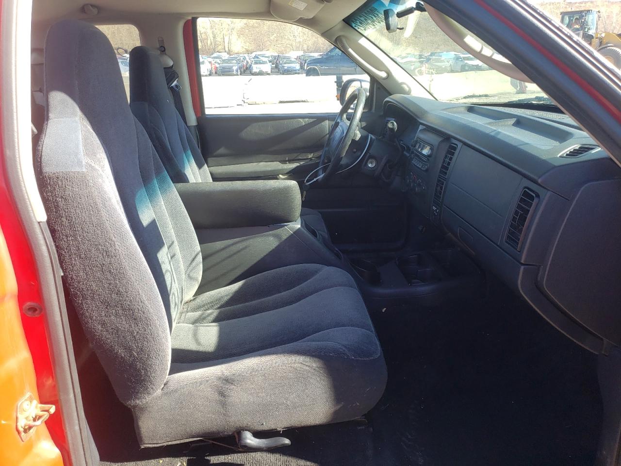 Photo 5 from auction – 2003 DODGE DAKOTA SXT with VIN 1D7HG12X93S149343