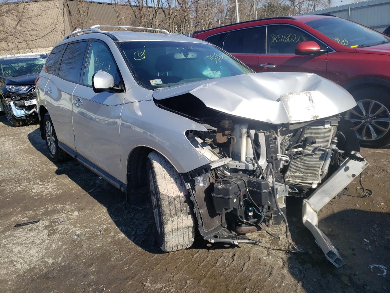 NISSAN PATHFINDER 2015 with VIN 5N1AR2MM1FC693411 - Photo from auction
