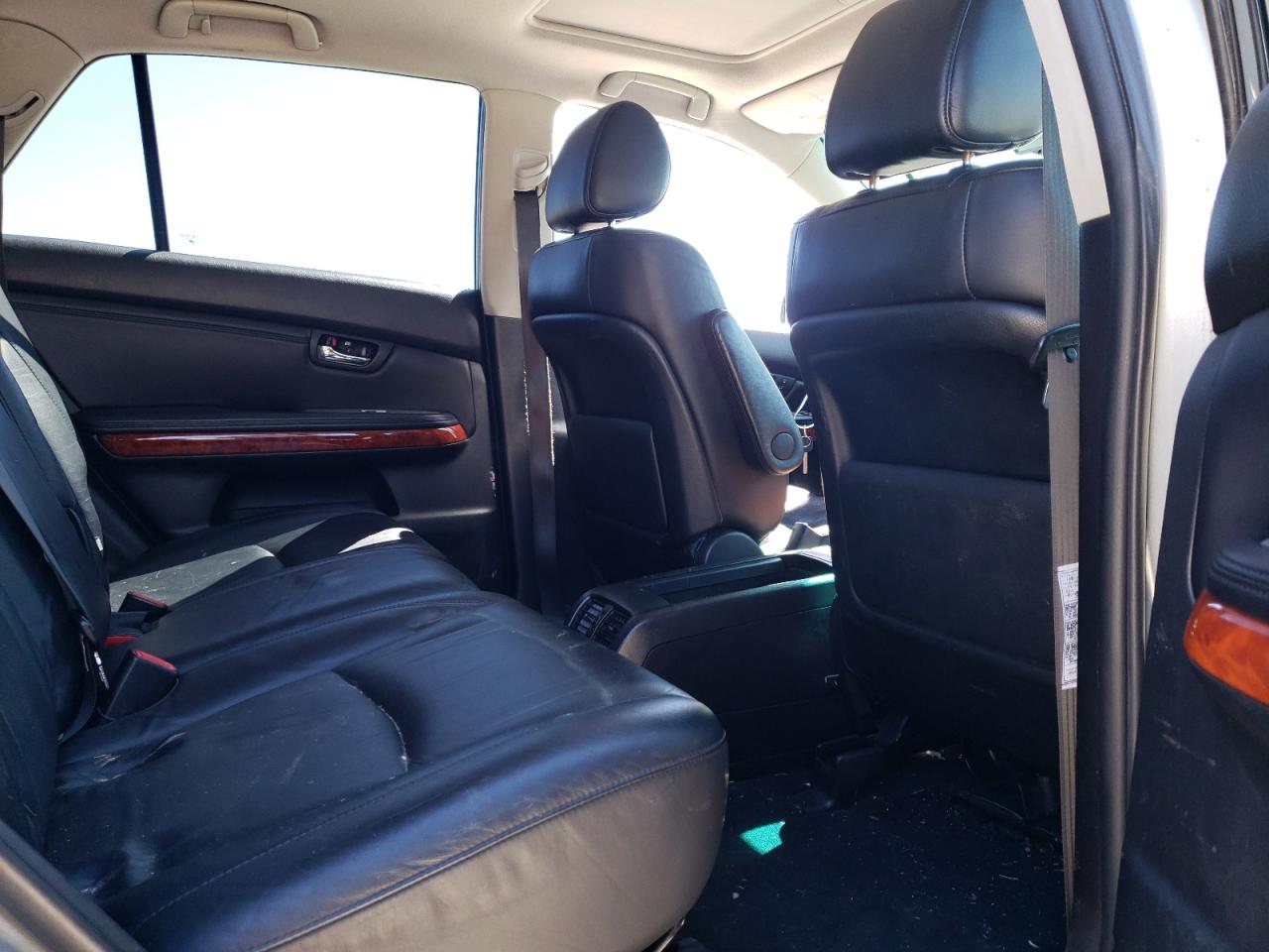 Photo 6 from auction – 2004 LEXUS RX 330 with VIN 2T2HA31U04C009968