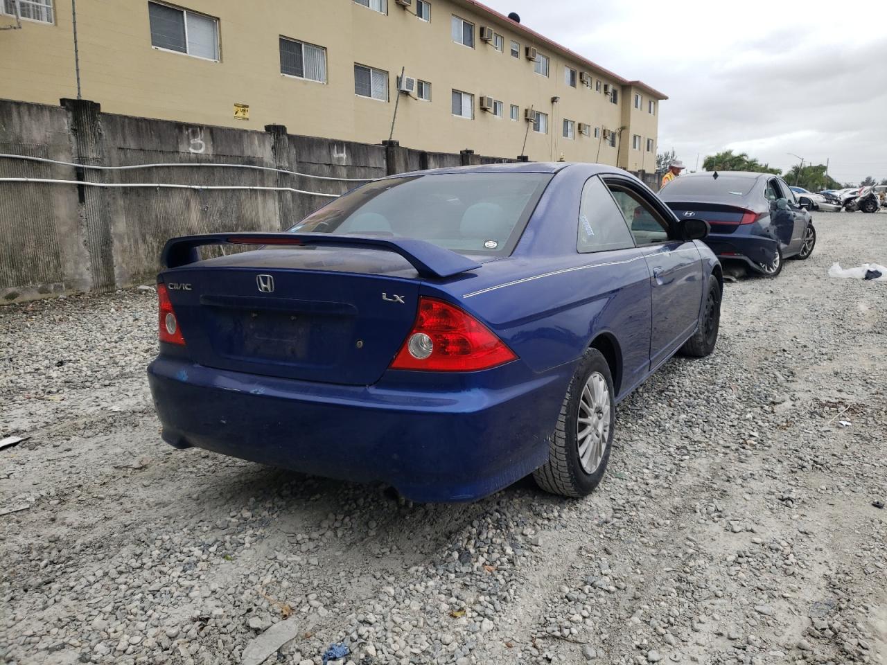 Photo 4 from auction – 2005 HONDA CIVIC LX with VIN 1HGEM22525L064532