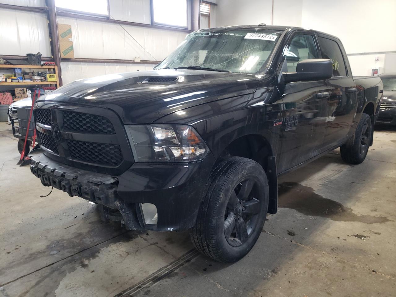 Photo 2 from auction – 2019 RAM 1500 CLASS with VIN 3C6RR7KT6KG629927