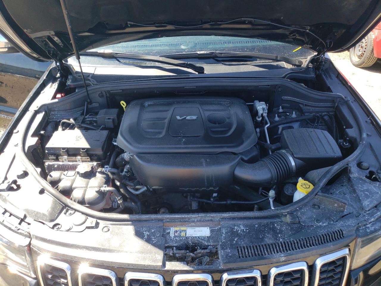Photo 7 from auction – 2018 JEEP GRAND CHER with VIN 1C4RJFBG3JC183346