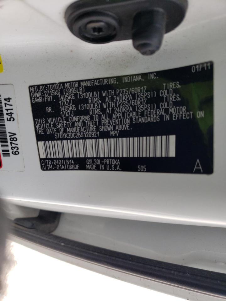 Photo 10 from auction – 2011 TOYOTA SIENNA XLE with VIN 5TDYK3DC2BS120921