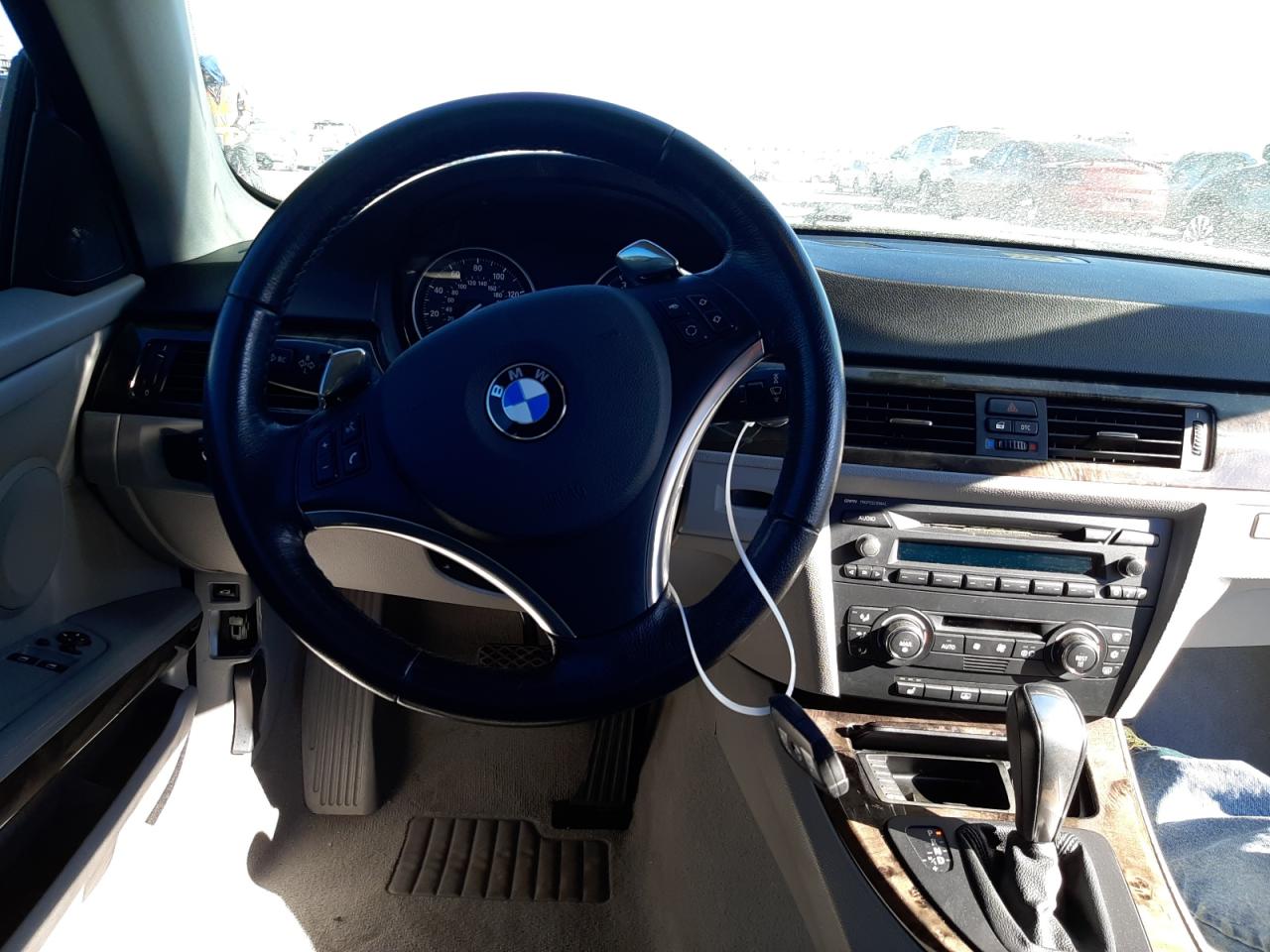 Photo 9 from auction – 2007 BMW 335 I with VIN WBAWB73597P037082