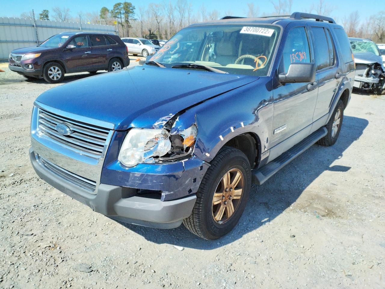 Photo 2 from auction – 2006 FORD EXPLORER X with VIN 1FMEU63E86UA12737
