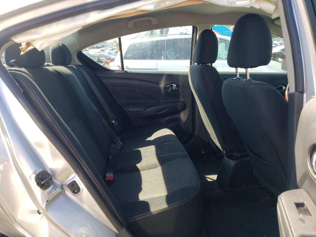 Photo 6 from auction – 2018 NISSAN VERSA S with VIN 3N1CN7AP4JL885085