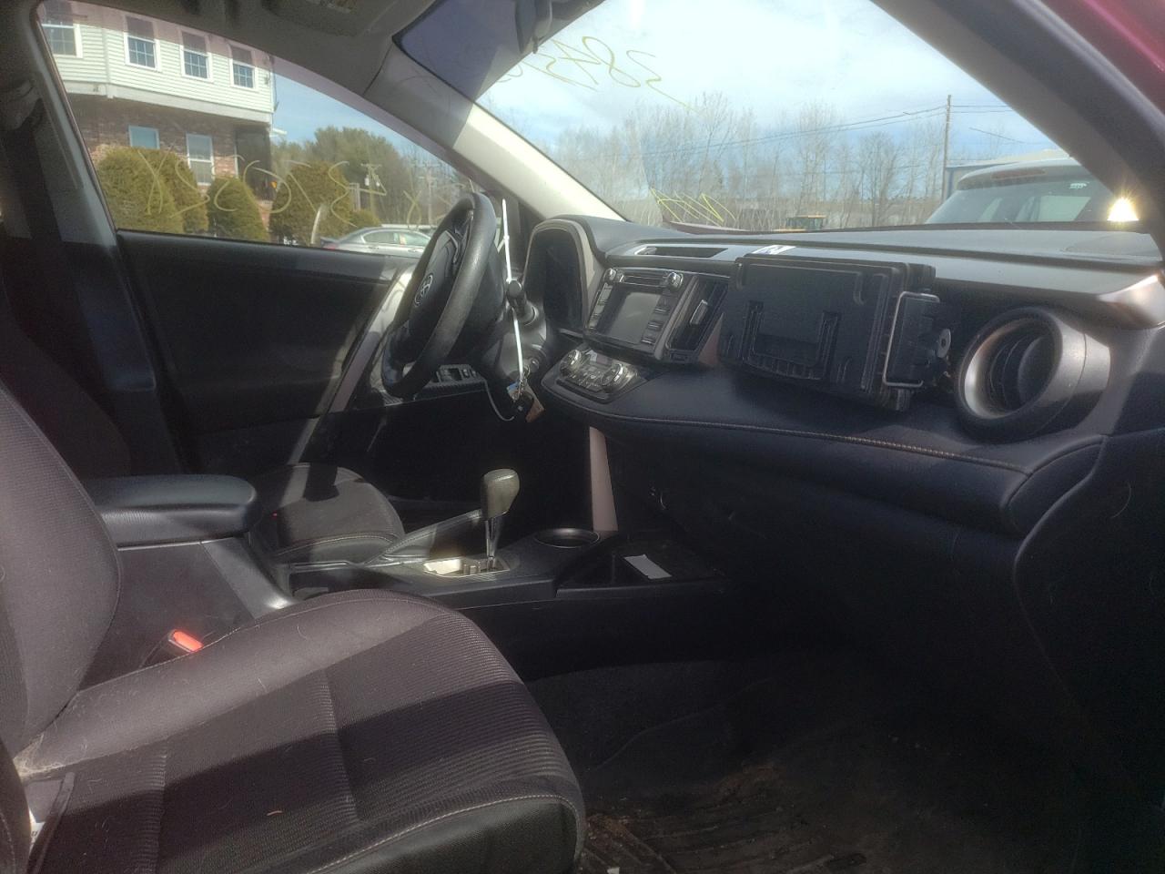 Photo 5 from auction – 2013 TOYOTA RAV4 XLE with VIN JTMRFREV1DD023350