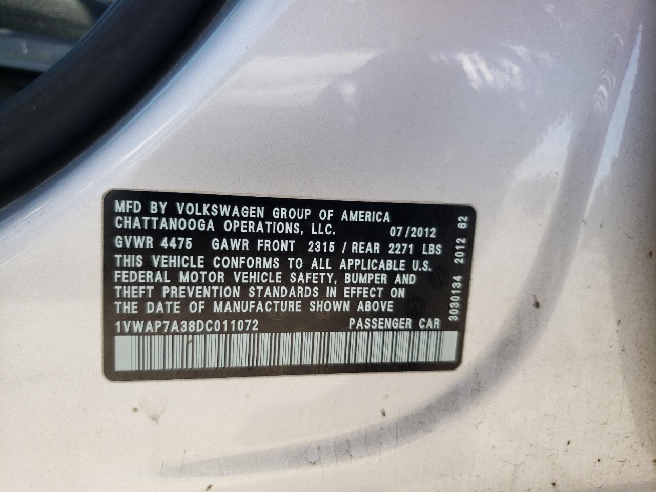 Photo 10 from auction – 2013 VOLKSWAGEN PASSAT S with VIN 1VWAP7A38DC011072