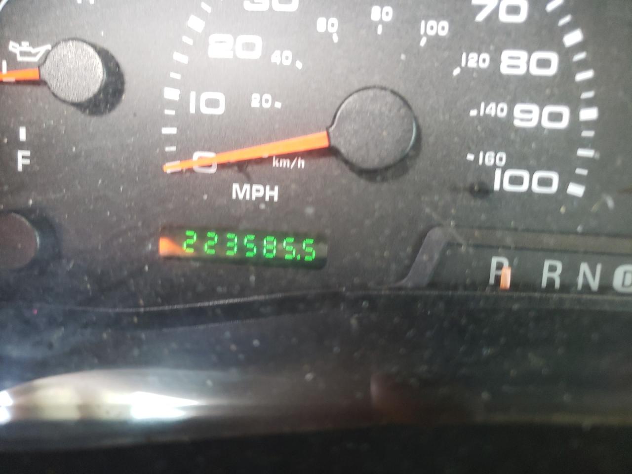 Photo 8 from auction – 2005 FORD EXCURSION with VIN 1FMNU40L65EC82484