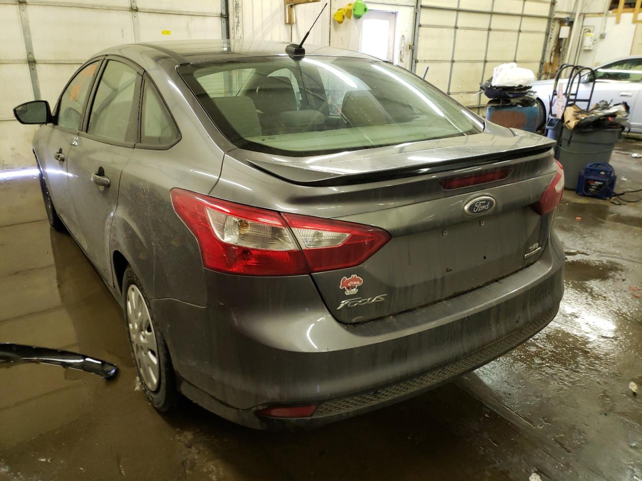Photo 3 from auction – 2013 FORD FOCUS SE with VIN 1FADP3F23DL353897