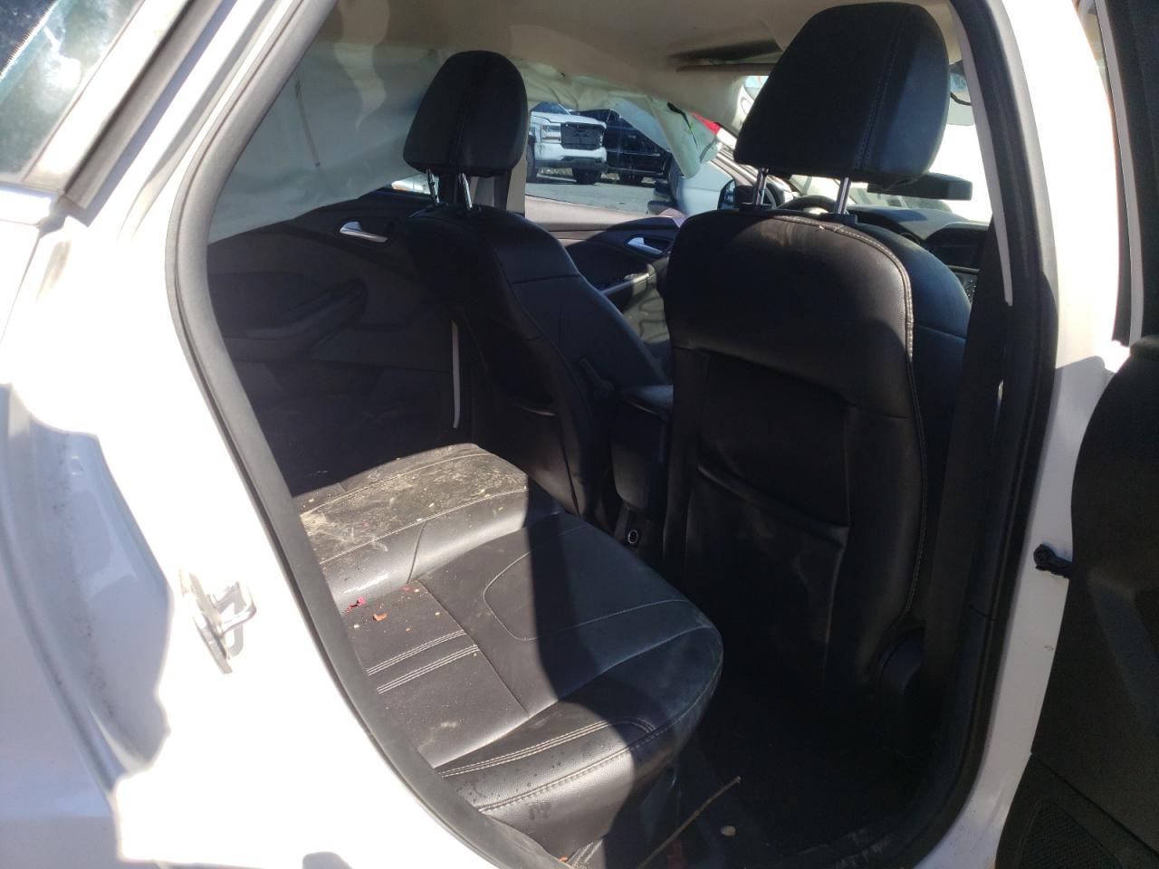 Photo 6 from auction – 2012 FORD FOCUS SEL with VIN 1FAHP3M28CL445686