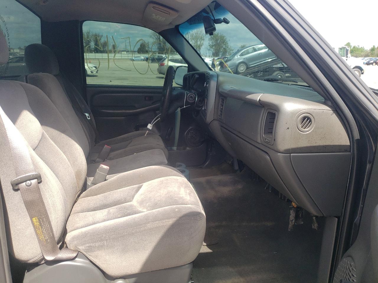 Photo 5 from auction – 2003 GMC NEW SIERRA with VIN 1GTEC14X63Z334012
