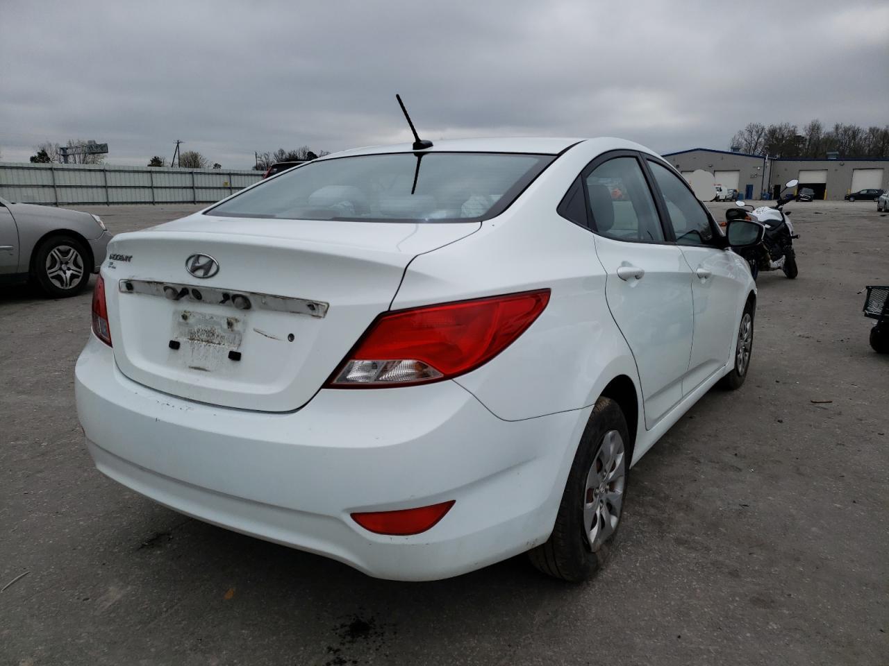 Photo 4 from auction – 2015 HYUNDAI ACCENT GLS with VIN KMHCT4AE8FU842216