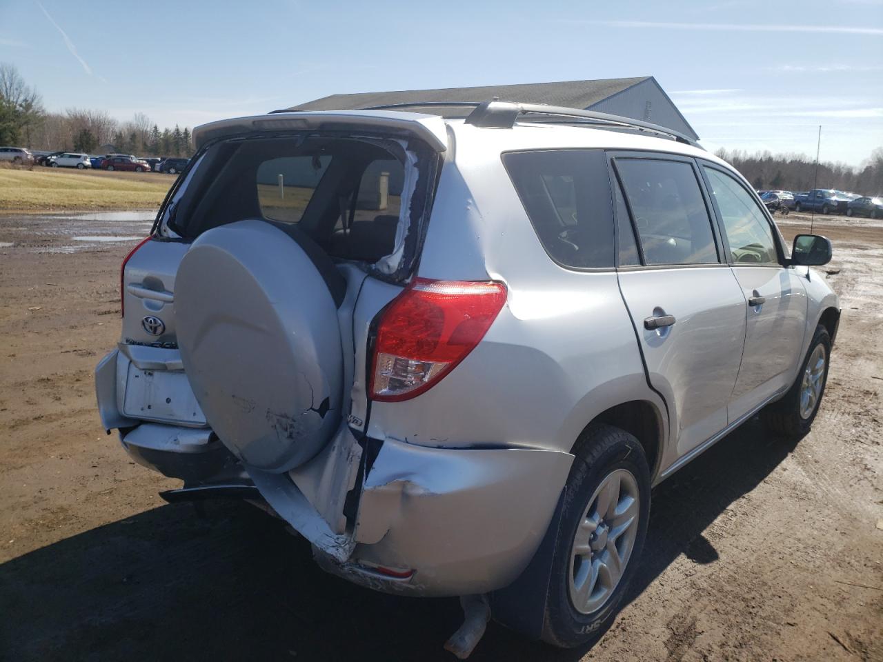 Photo 4 from auction – 2006 TOYOTA RAV4 with VIN JTMBD33VX66006464