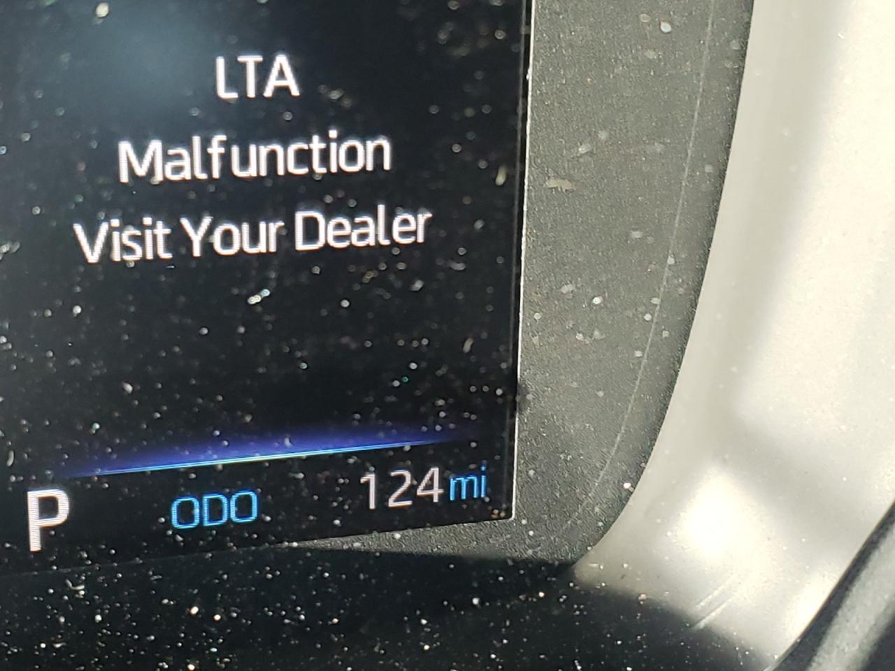 Photo 8 from auction – 2022 TOYOTA COROLLA LE with VIN 5YFEPMAE8NP309098