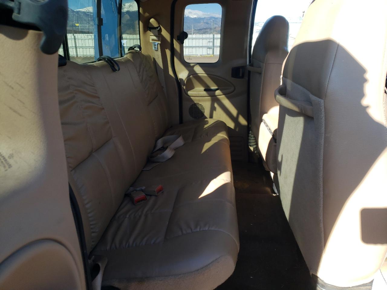 Photo 6 from auction – 2002 DODGE RAM 2500 with VIN 3B7KF23C82M223444