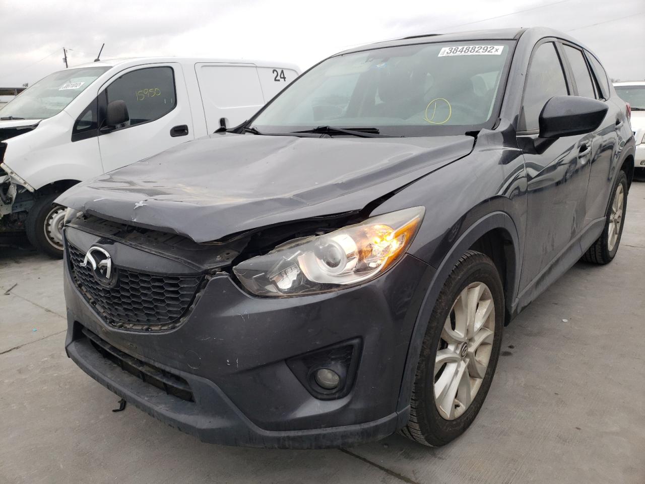 Photo 2 from auction – 2014 MAZDA CX-5 GT with VIN JM3KE2DY7E0302714