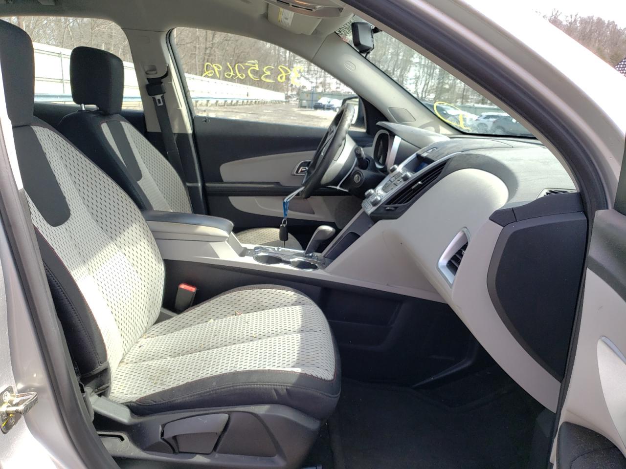 Photo 5 from auction – 2011 CHEVROLET EQUINOX LS with VIN 2GNALBEC9B1326596