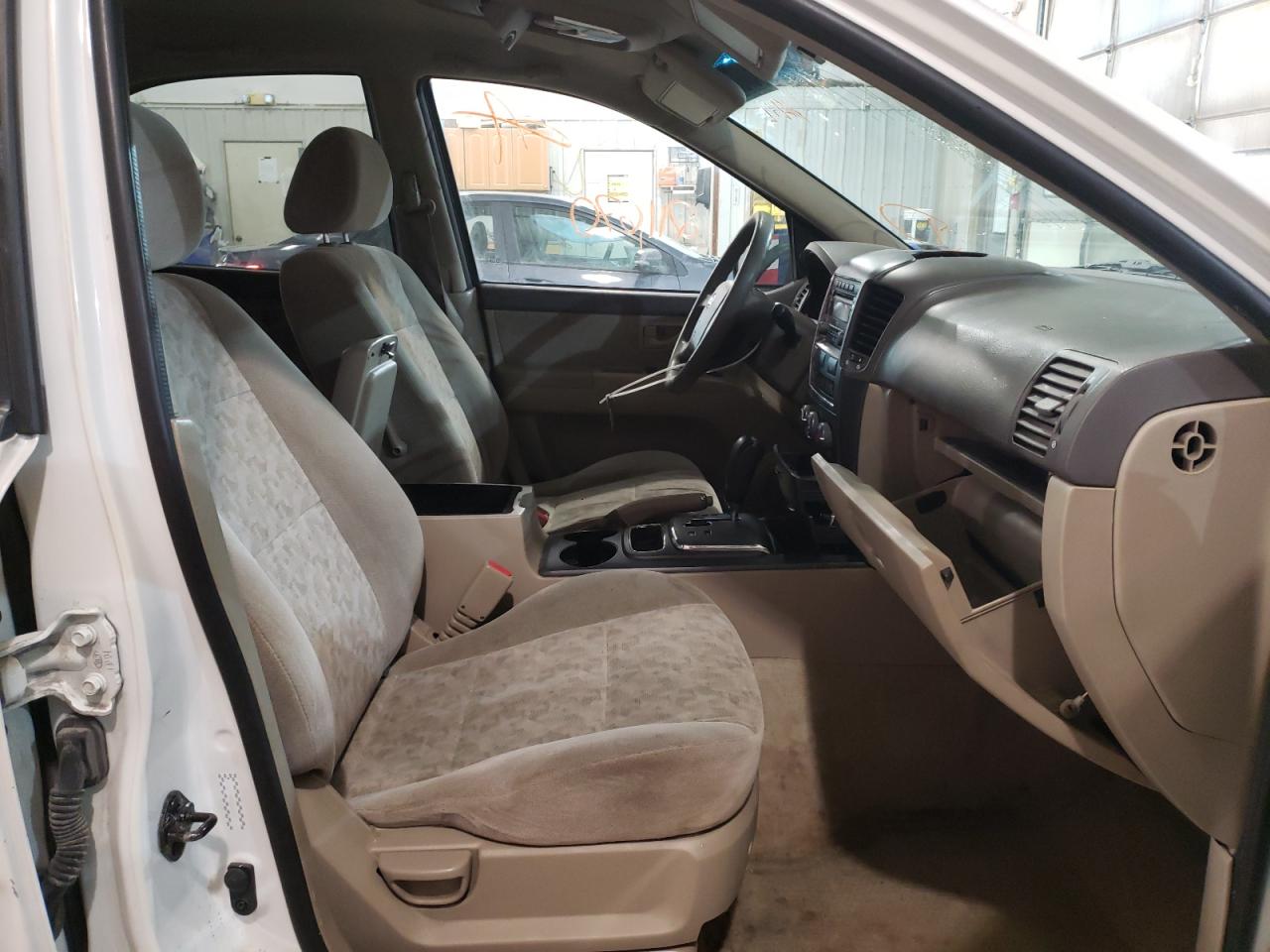 Photo 5 from auction – 2007 KIA SORENTO EX with VIN KNDJC736775689374