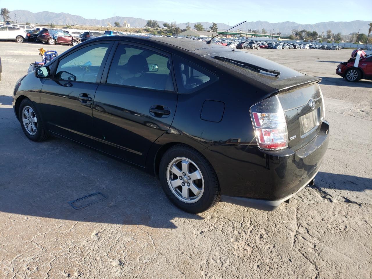 Photo 3 from auction – 2005 TOYOTA PRIUS with VIN JTDKB20U753070036