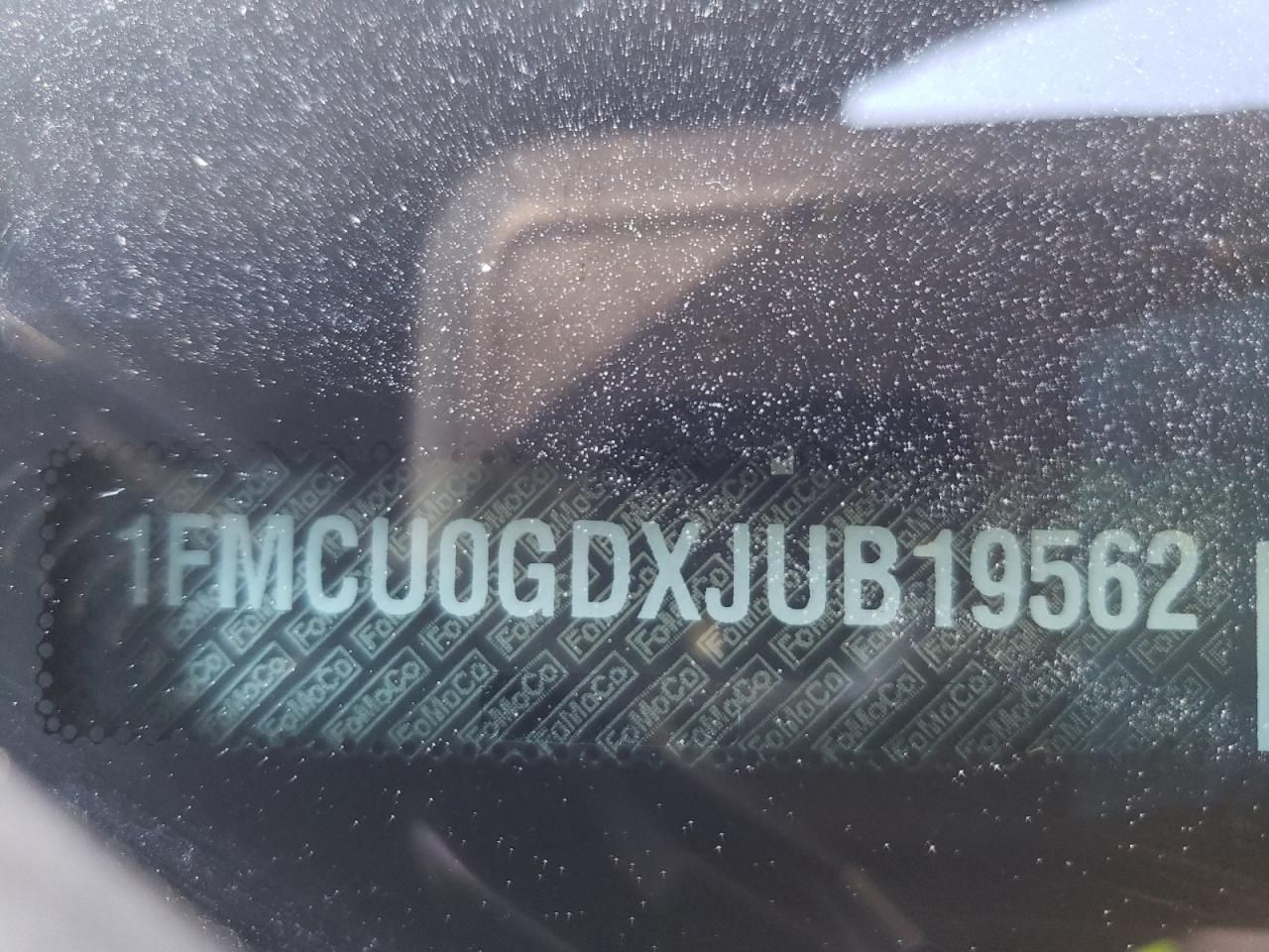 Photo 10 from auction – 2018 FORD ESCAPE SE with VIN 1FMCU0GDXJUB19562