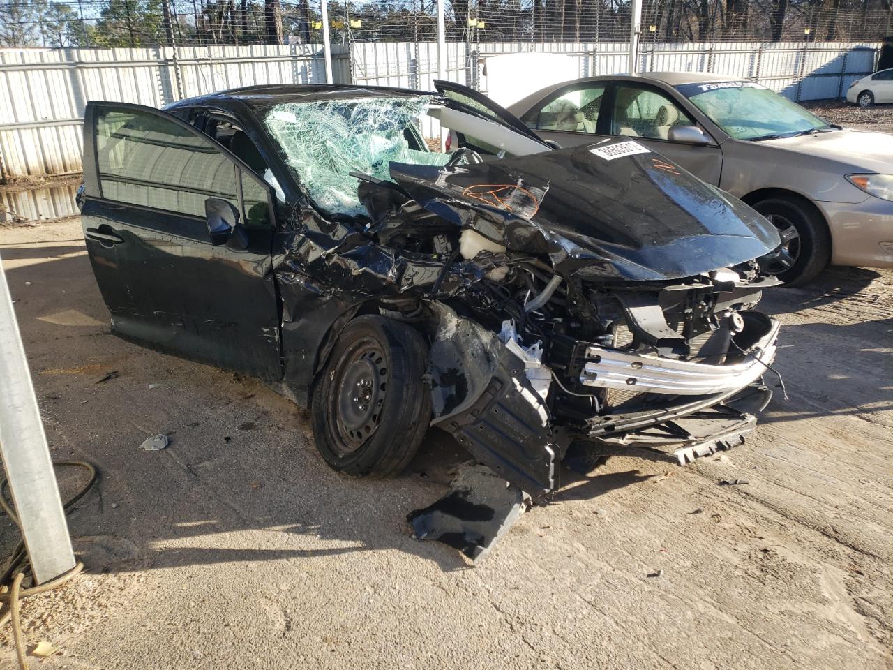 TOYOTA COROLLA LE 2020 with VIN JTDEPRAE2LJ065897 - Photo from auction