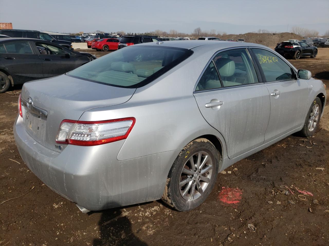 Photo 4 from auction – 2011 TOYOTA CAMRY HYBR with VIN 4T1BB3EK0BU142905
