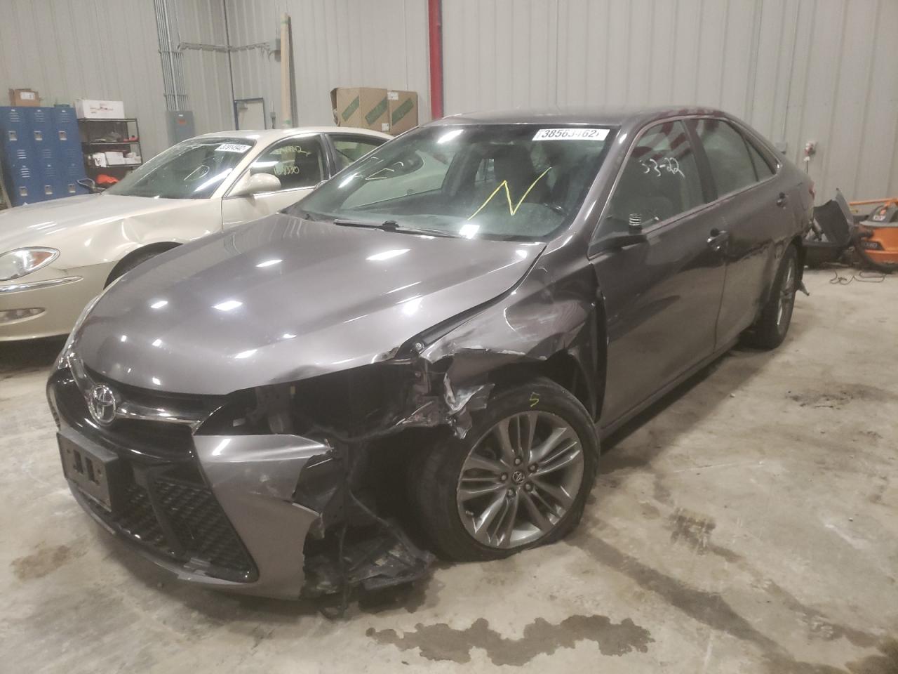 Photo 2 from auction – 2016 TOYOTA CAMRY LE with VIN 4T1BF1FK7GU571456