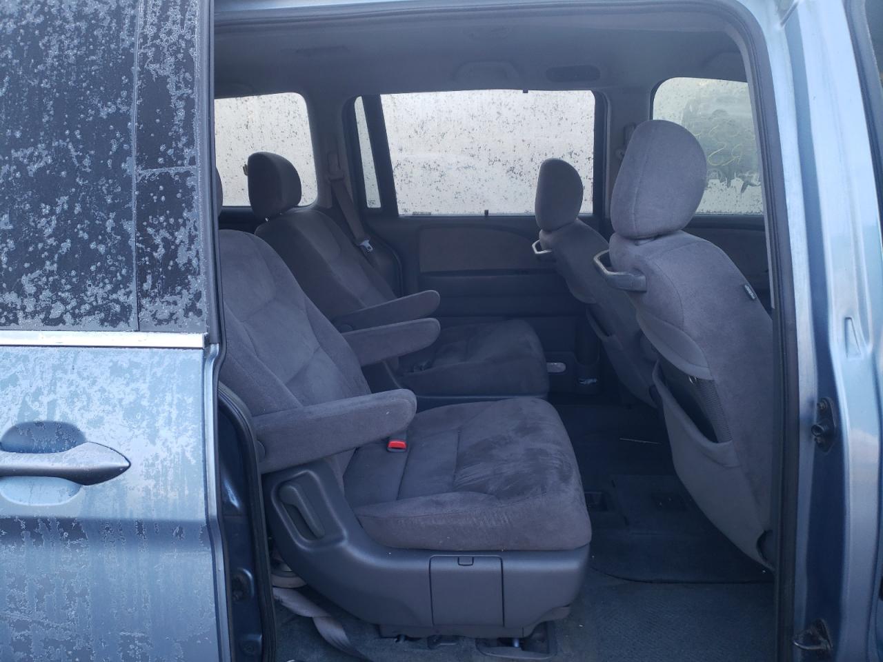Photo 6 from auction – 2005 HONDA ODYSSEY EX with VIN 5FNRL38445B125650