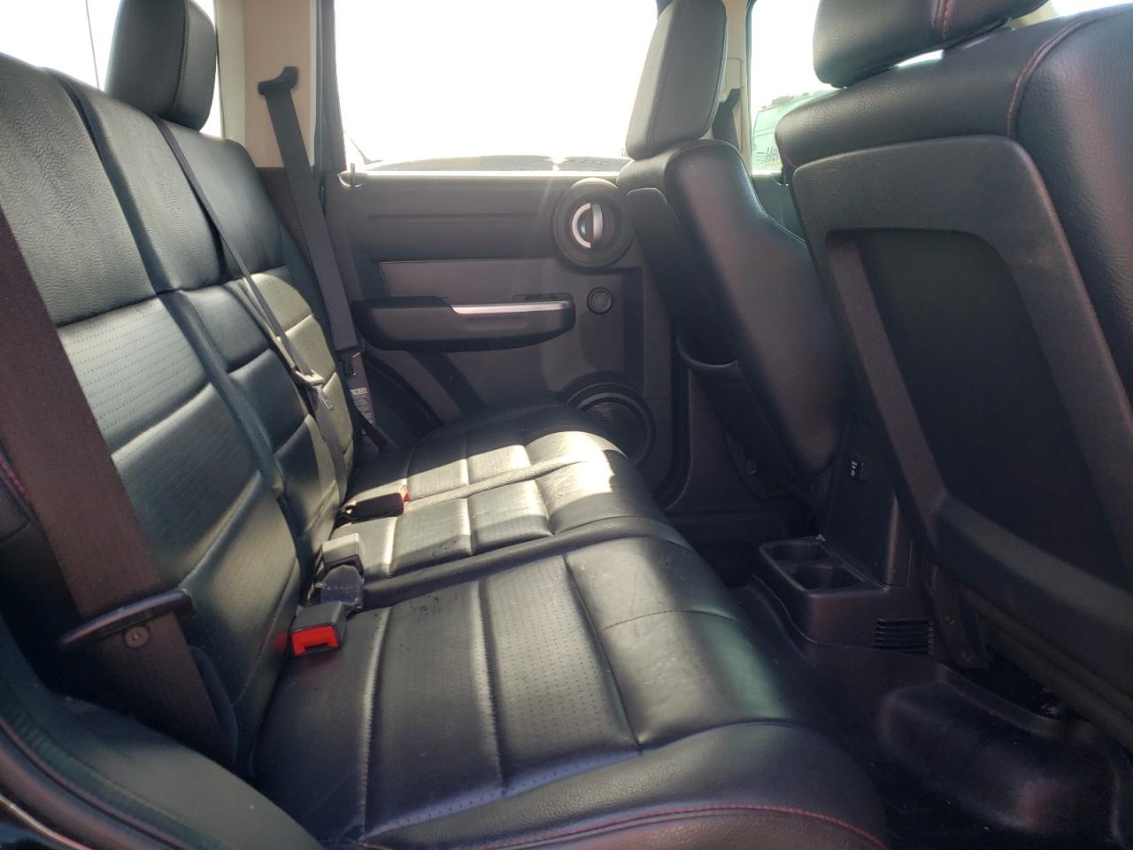 Photo 6 from auction – 2007 DODGE NITRO R/T with VIN 1D8GU58677W607675