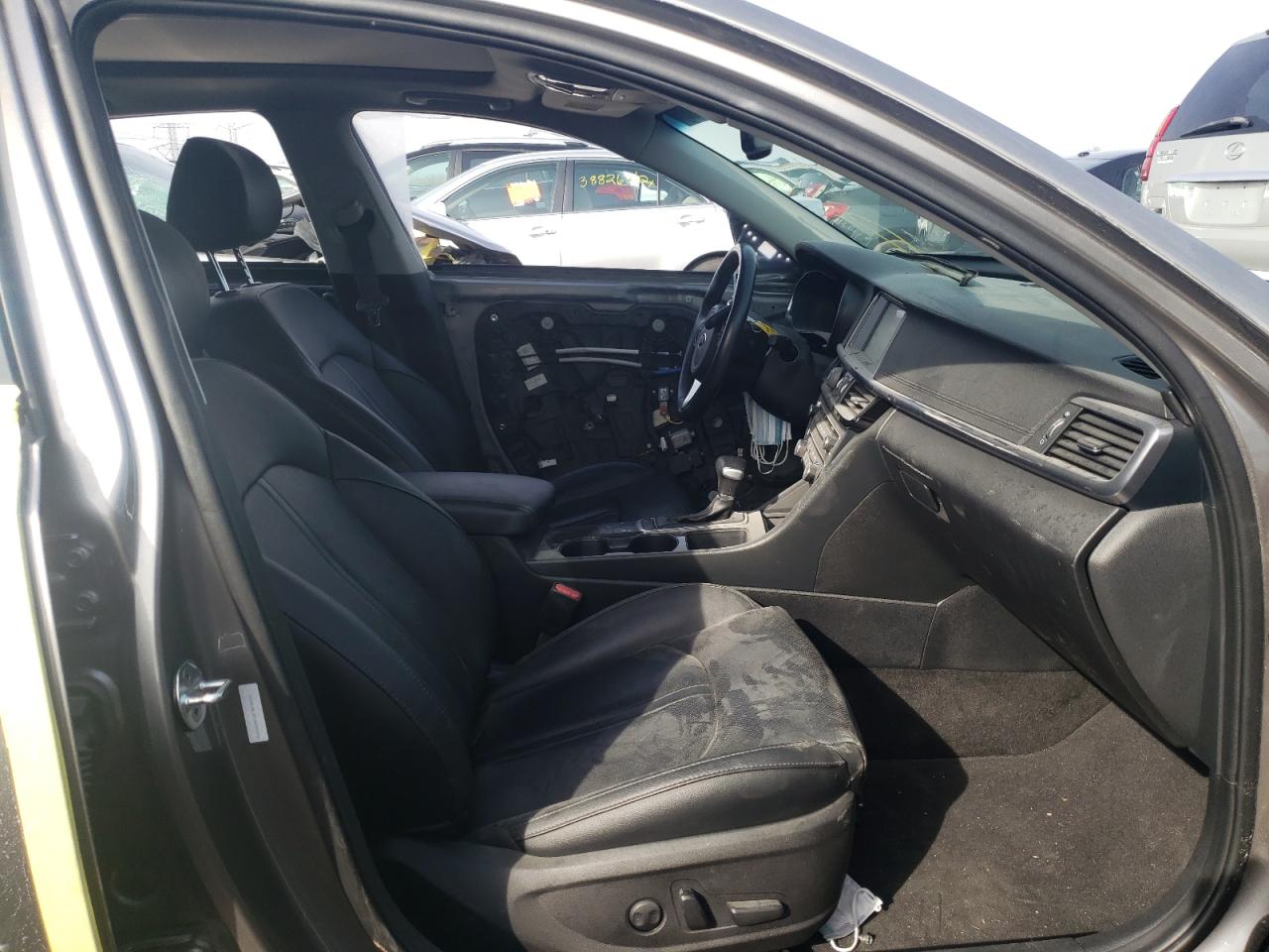 Photo 5 from auction – 2018 KIA OPTIMA EX with VIN 5XXGU4L34JG245058