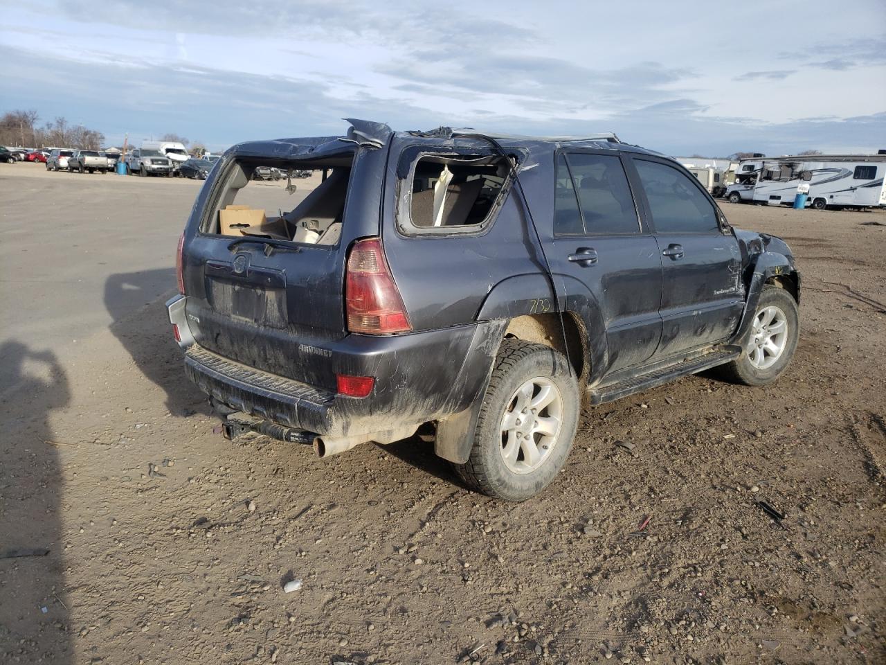 Photo 4 from auction – 2004 TOYOTA 4RUNNER SR with VIN JTEBT14R048015051