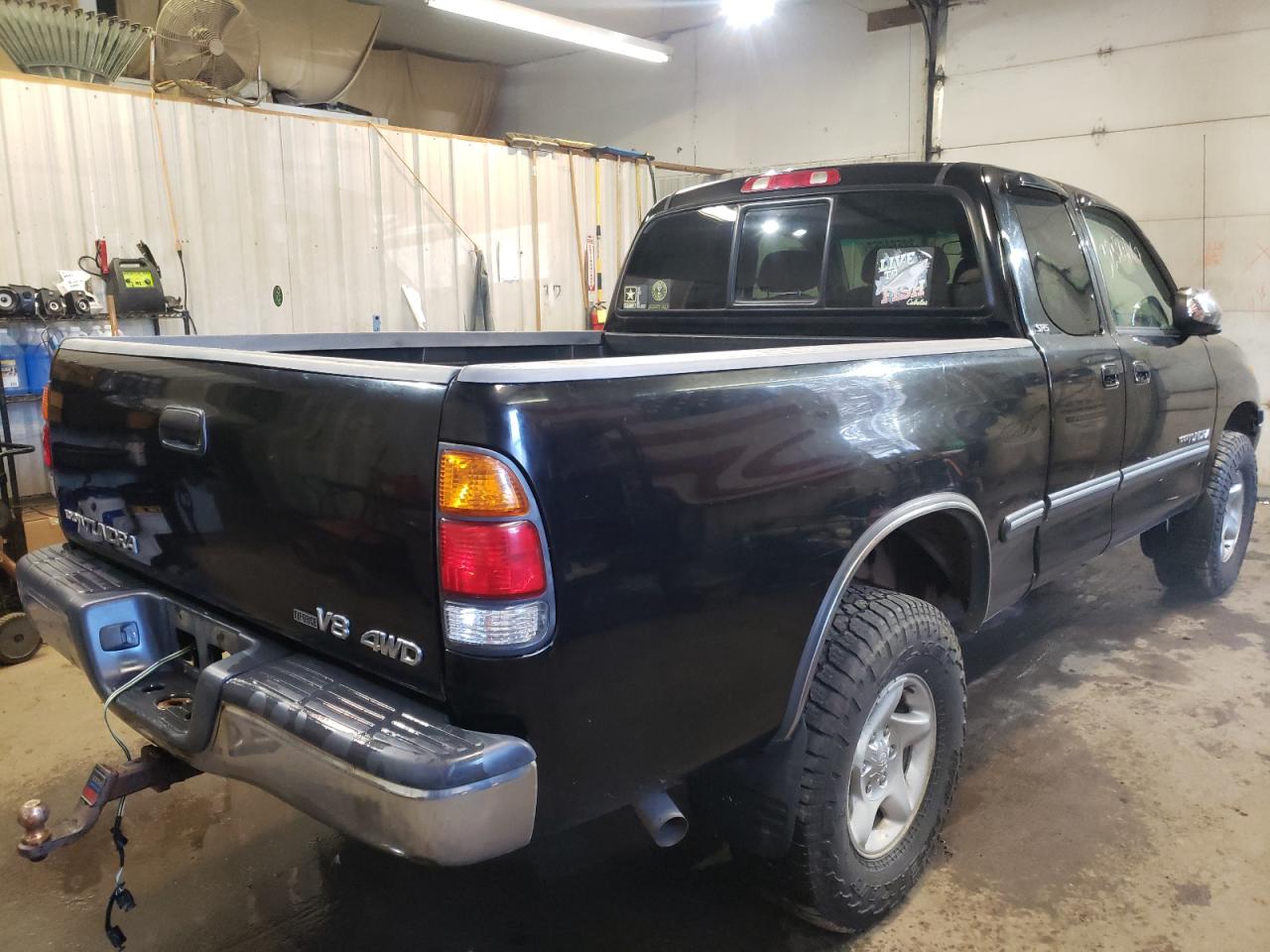 Photo 4 from auction – 2002 TOYOTA TUNDRA ACC with VIN 5TBBT44182S302218